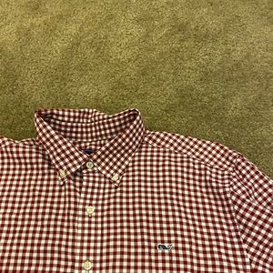 Men’s Vineyard Vines button up shirt
